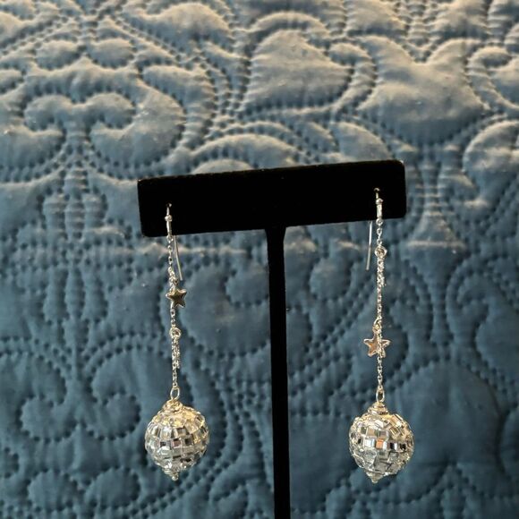 NEW Iron Orchid Studio
Stars & Disco Ball Silver Tone Earrings - Picture 4 of 9